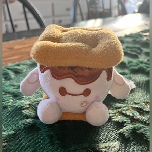 Disney Munchlings Baymax Smore Small Plush